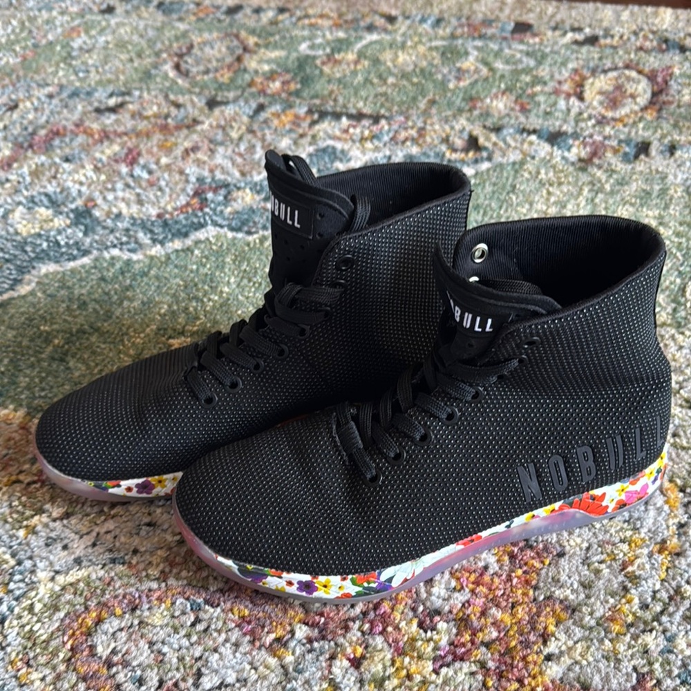 NOBULL Black High-Top Sneakers…WOMEN SZ 9…MEN SZ 7.5…EXCELLENT PREOWNED!!!